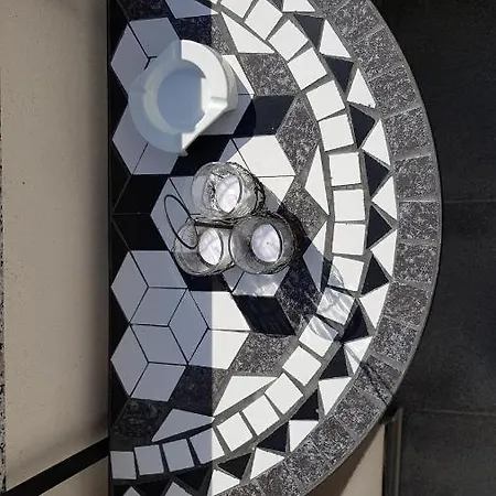 Kleine Karthause דירה